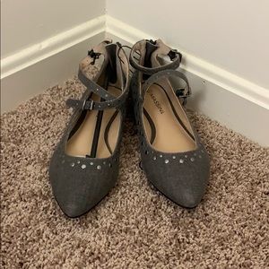 Massini Nora Size 6.5 Grey with Embellishments